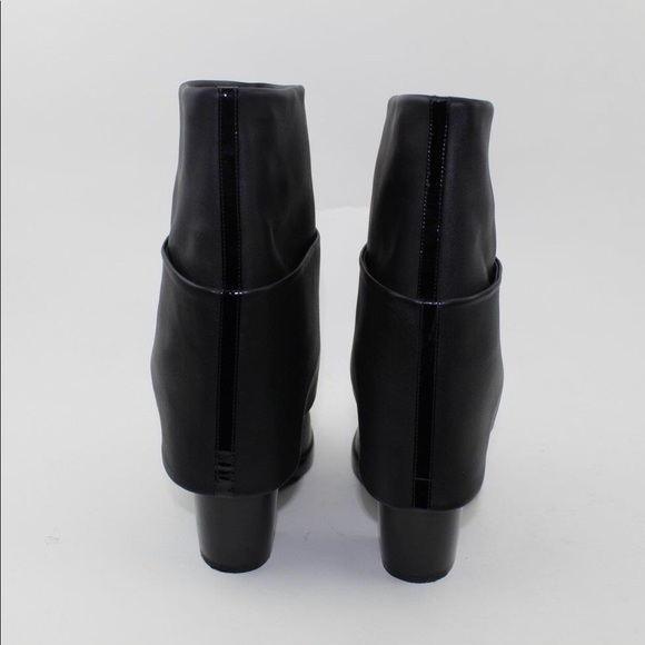 CHANEL CALF LEATHER PATENT CAP TOE FOLD OVER BOOTS - Picture 3 of 7